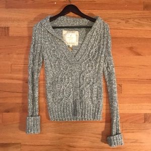 gray american eagle knit sweater